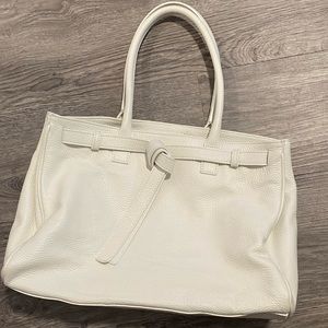 Mark & Graham white 💯 leather handbag from Italy